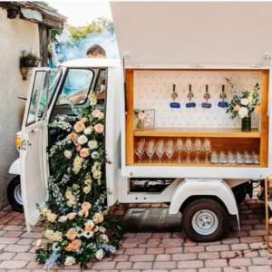 C'est La Vino Mobile Bar